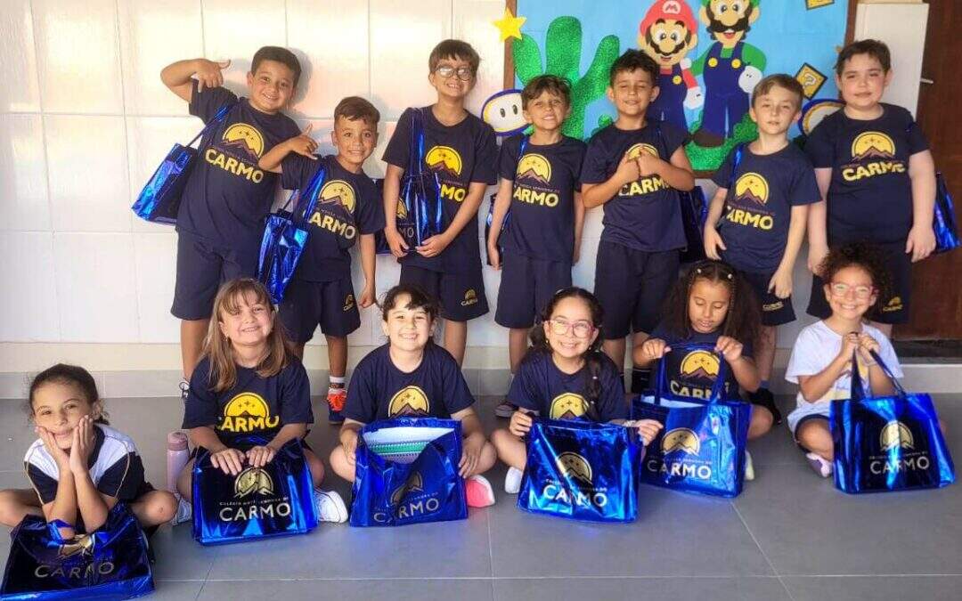 Entrega do material do Bernoulli