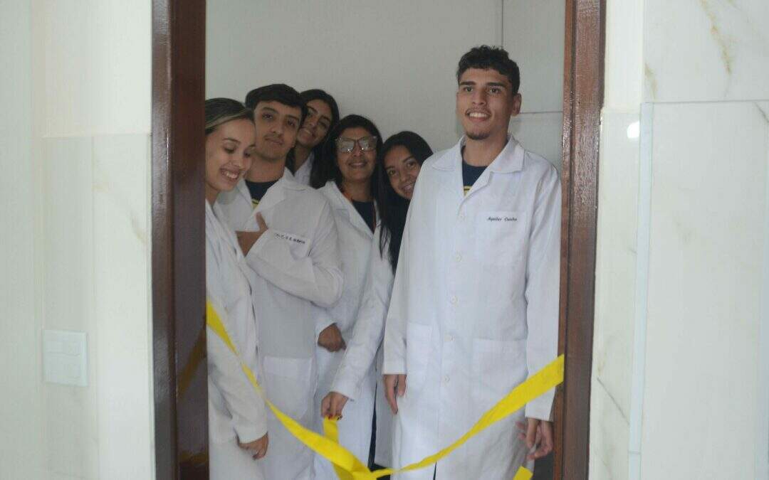 Inauguração do Laboratório de Ciências